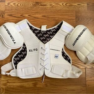 Winwell SPO 300 Adult Men’s Ice Hockey Shoulder Pads Size XL/TG Color White
